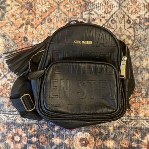 Steve Madden backpack purse Black and Gold
